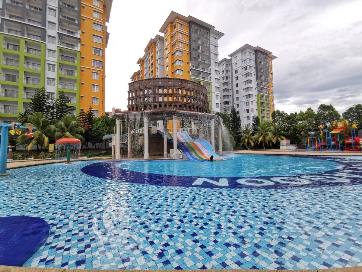 B - Lagoon Water Themepark Suite Melaka Town Eksteriør billede
