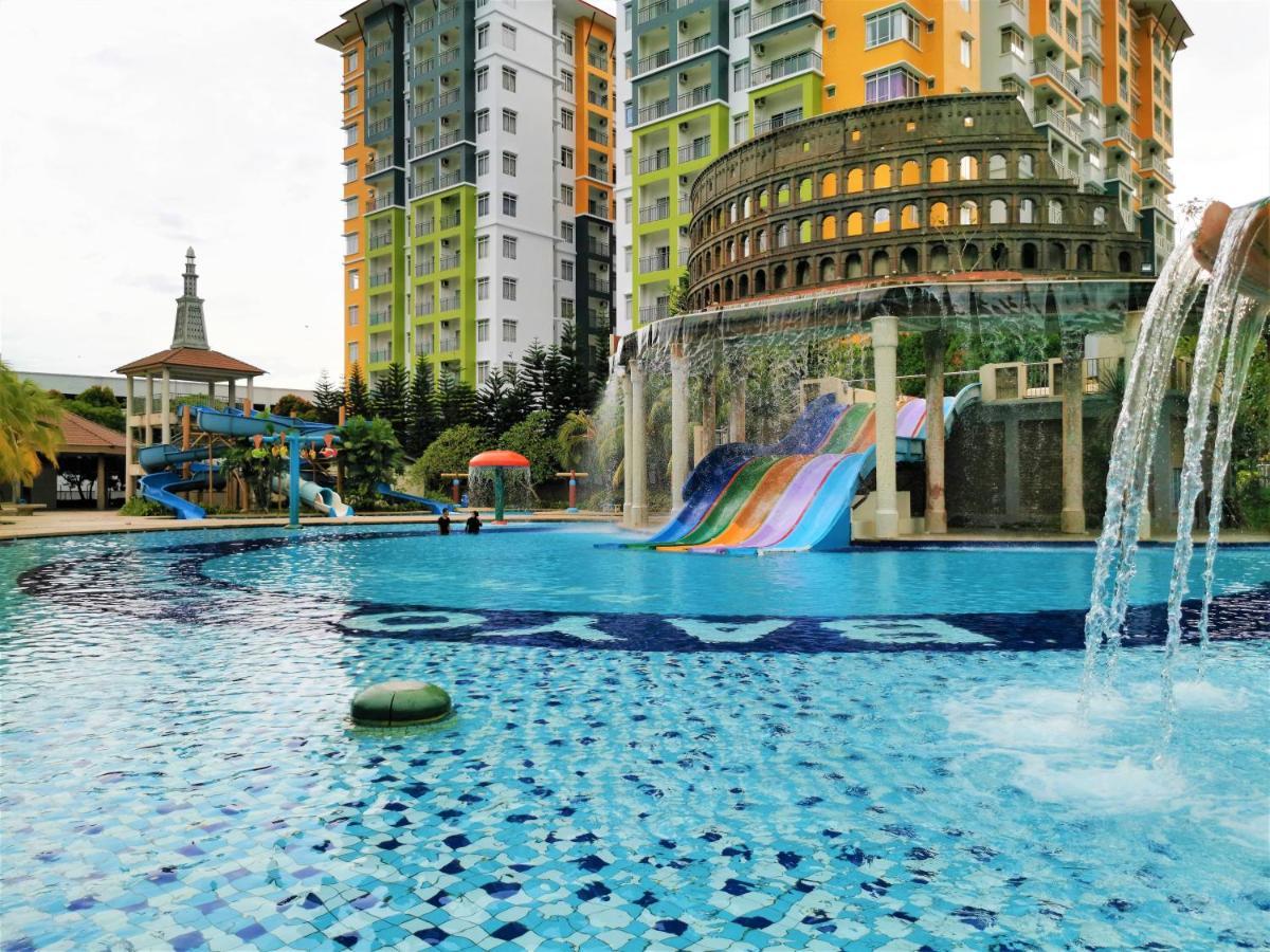 B - Lagoon Water Themepark Suite Melaka Town Eksteriør billede
