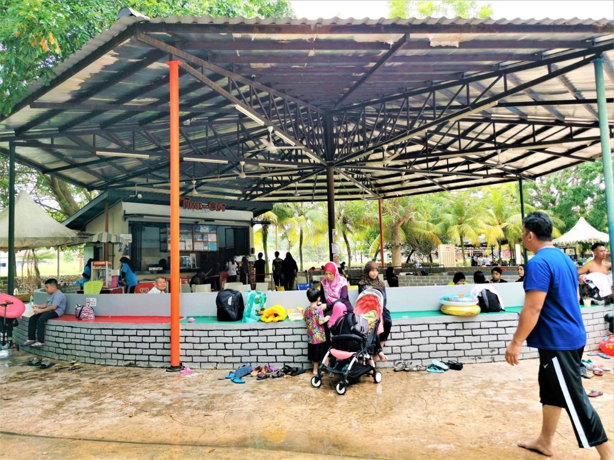B - Lagoon Water Themepark Suite Melaka Town Eksteriør billede